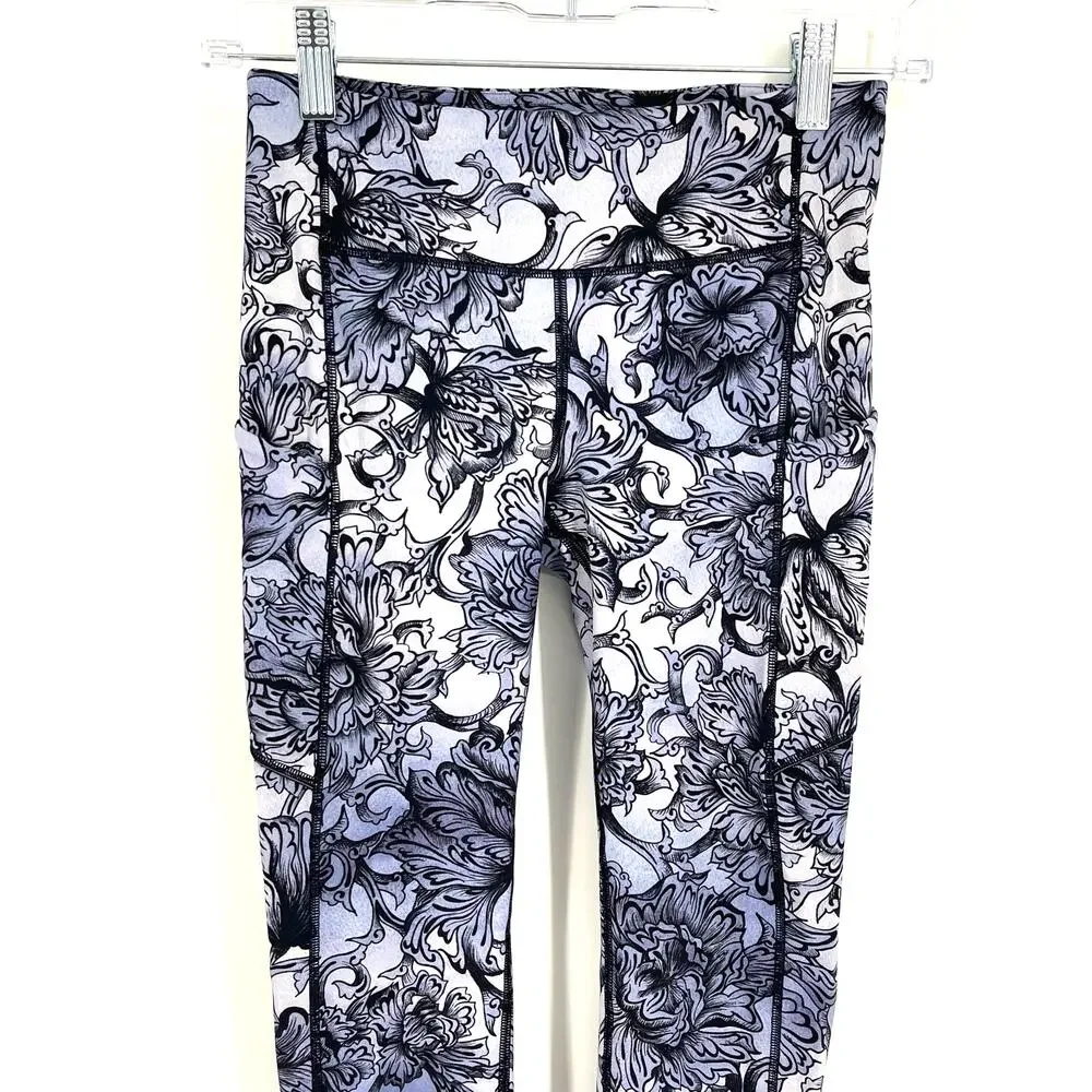 Lululemon Speed Up Tight‎ 28